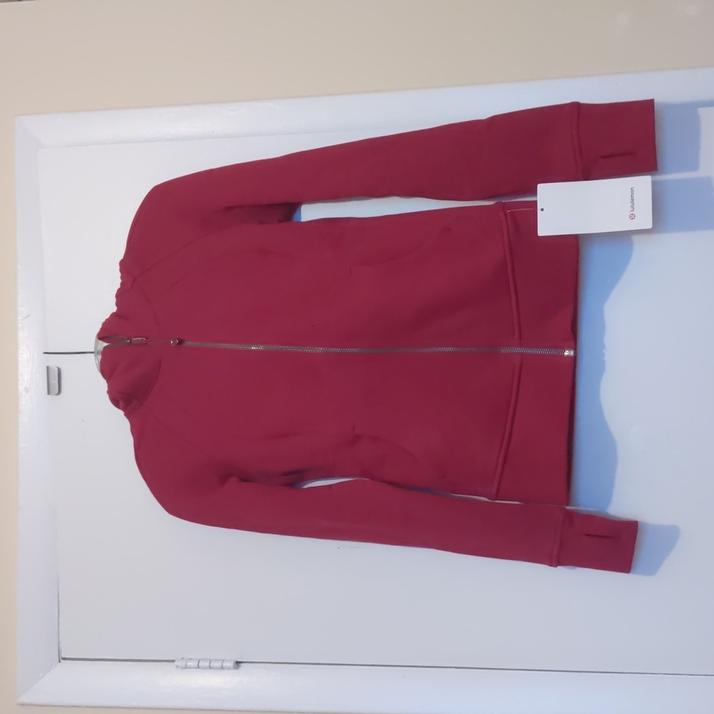 Lululemon scuba full zip hoodie, size 4, Pomegranate